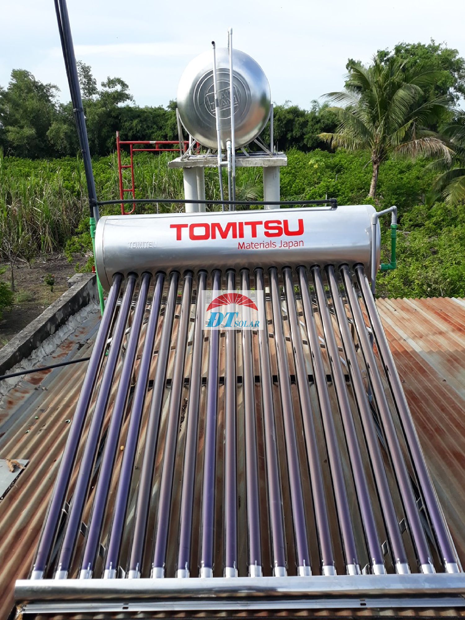 Máy nước nóng năng lượng mặt trời Tomitsu