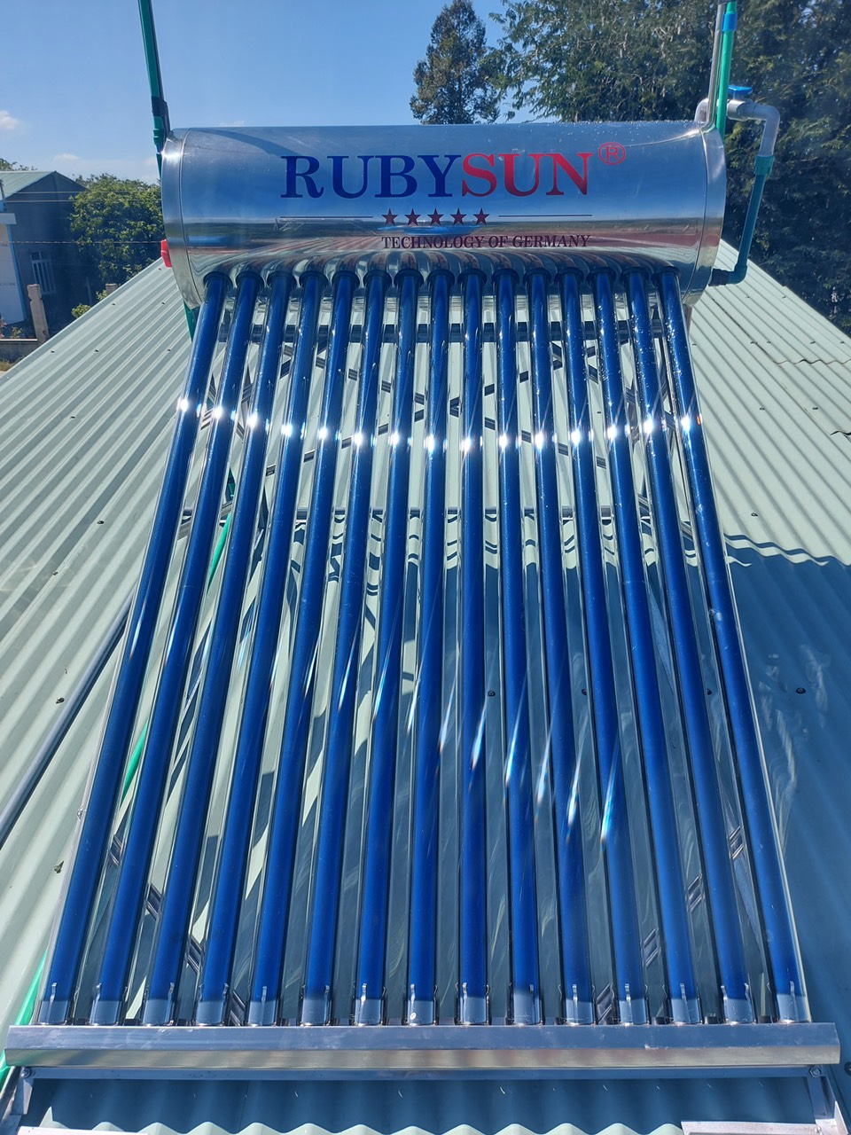 MÁY NƯỚC NÓNG NĂNG LƯỢNG MẶT TRỜI RUBYSUN - 180L