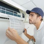 HƯỚNG DẪN VỆ SINH MÁY LẠNH ĐÚNG CÁCH NGAY TẠI NHÀ